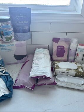 Frida Mom Care Kit - Purple & White